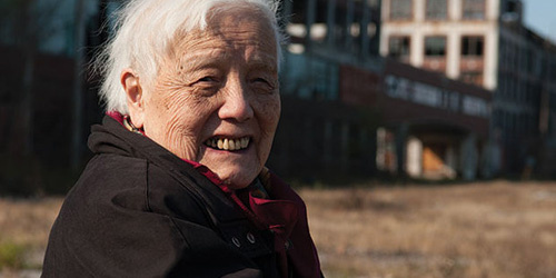 film-americanrevolutionary-graceleeboggs-500